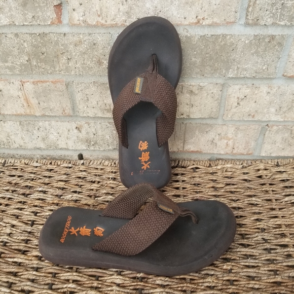 Rocket Dog (Mens 7 W 8.5) Brown Flip Flops Woven Upper W/foam Rubber wide width - Picture 1 of 8